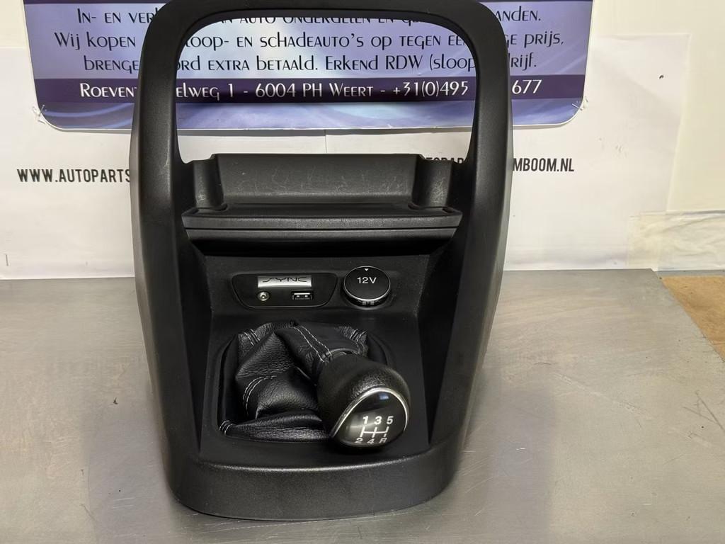 Ford ka + Schakel console, Info@fabrikant.eu, Fabrikantstraat 1
1000 AA  Amsterdam, NL, Ford, Fabrikant BV