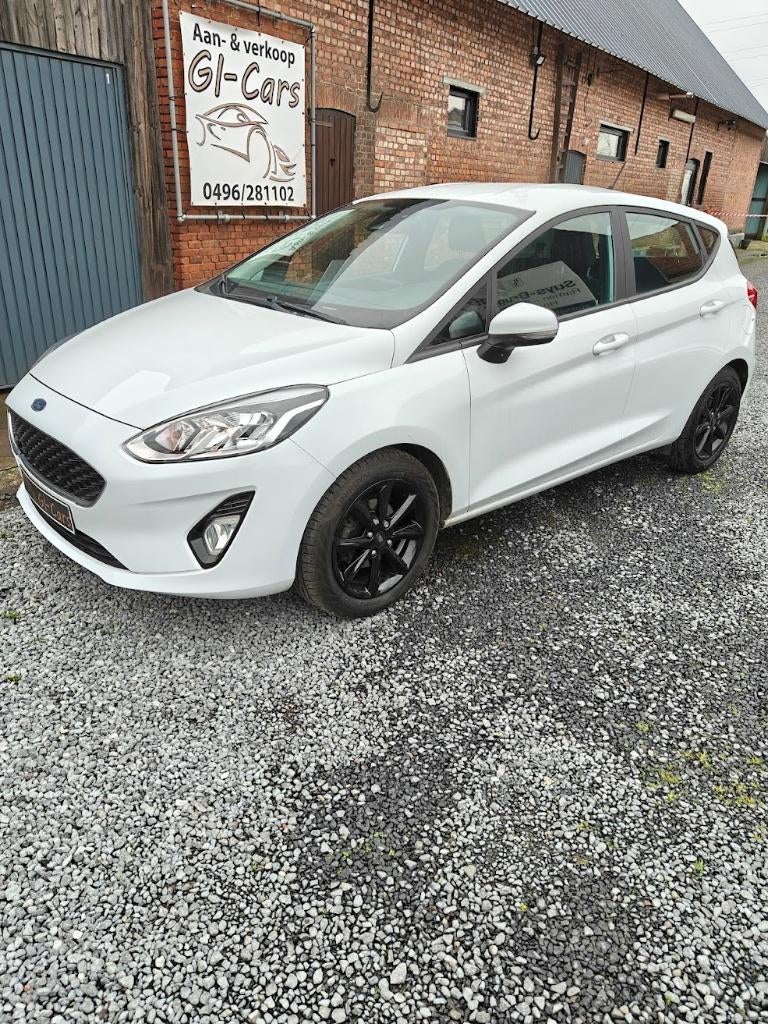 ford fiesta 1.1 Benzine CARPLAY, Auto's, Voorwielaandrijving, Stof, https://public.car-pass.be/vhr/8fc5ebbd-baa1-435e-9fb4-8d14af0d15a9