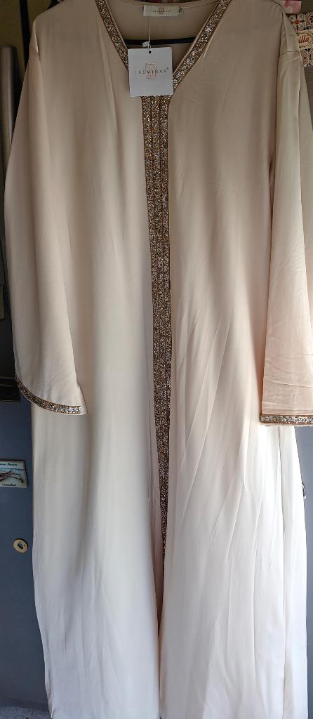 Robe soirée caftan, Vêtements | Femmes, Robes, Enlèvement