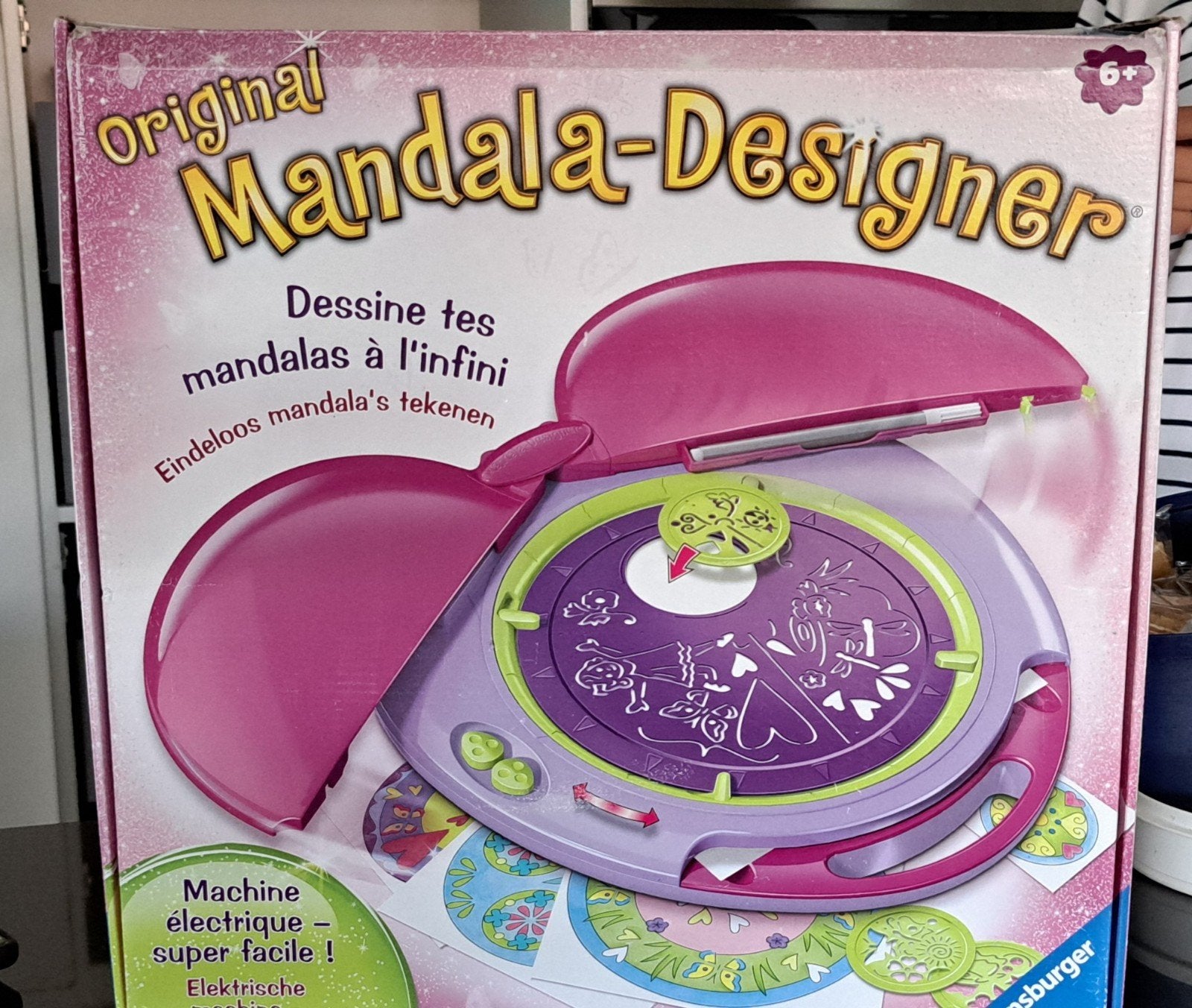 Mandala Designer, Enlèvement