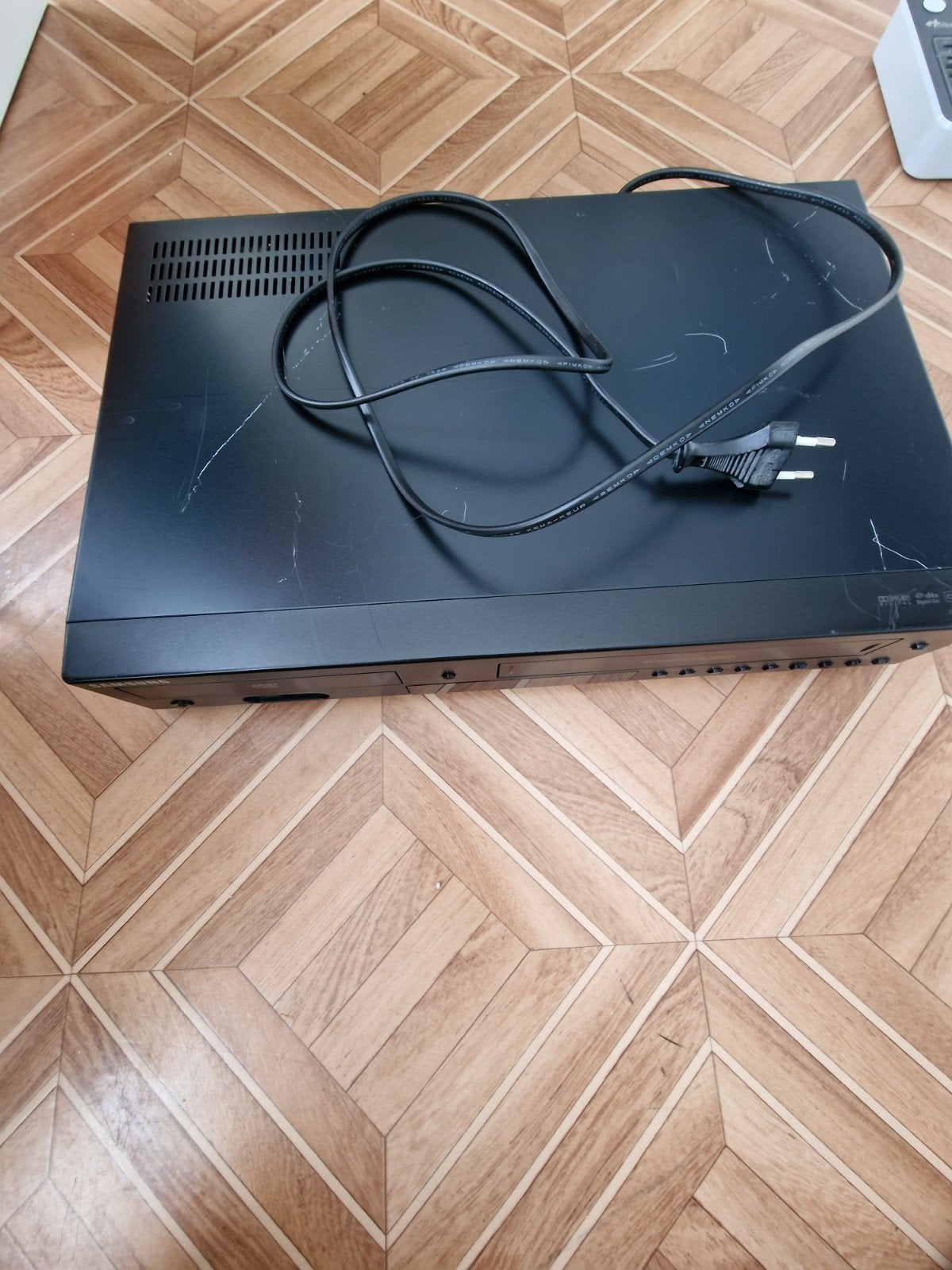 Magnétoscope VHS / Lecteur DVD Samsung DVD-V6800, TV, Hi-fi & Vidéo, Samsung
