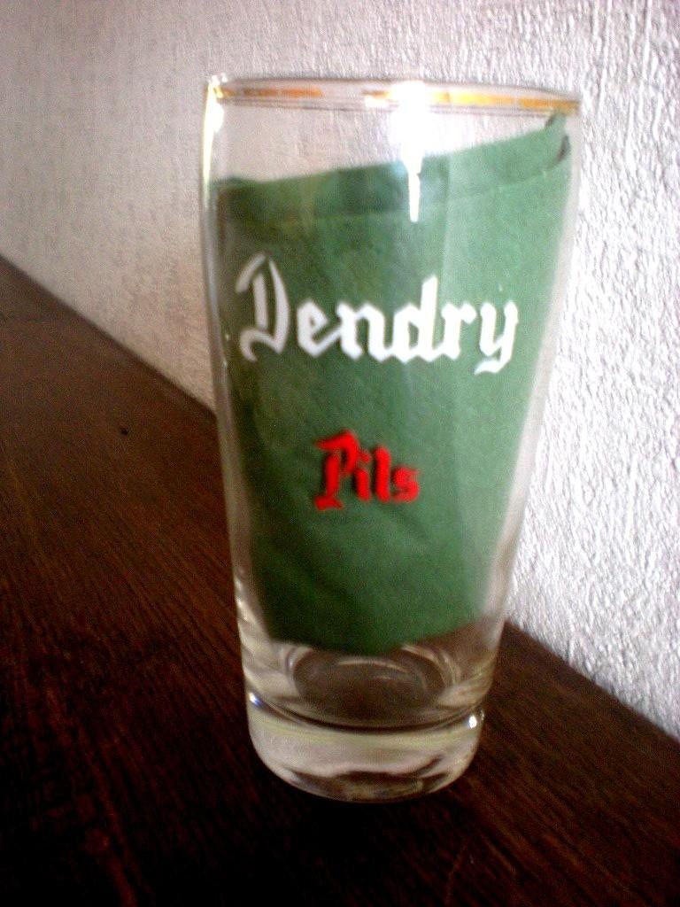 DENDRY Pils, Ophalen of Verzenden, Zo goed als nieuw, Glas of Glazen