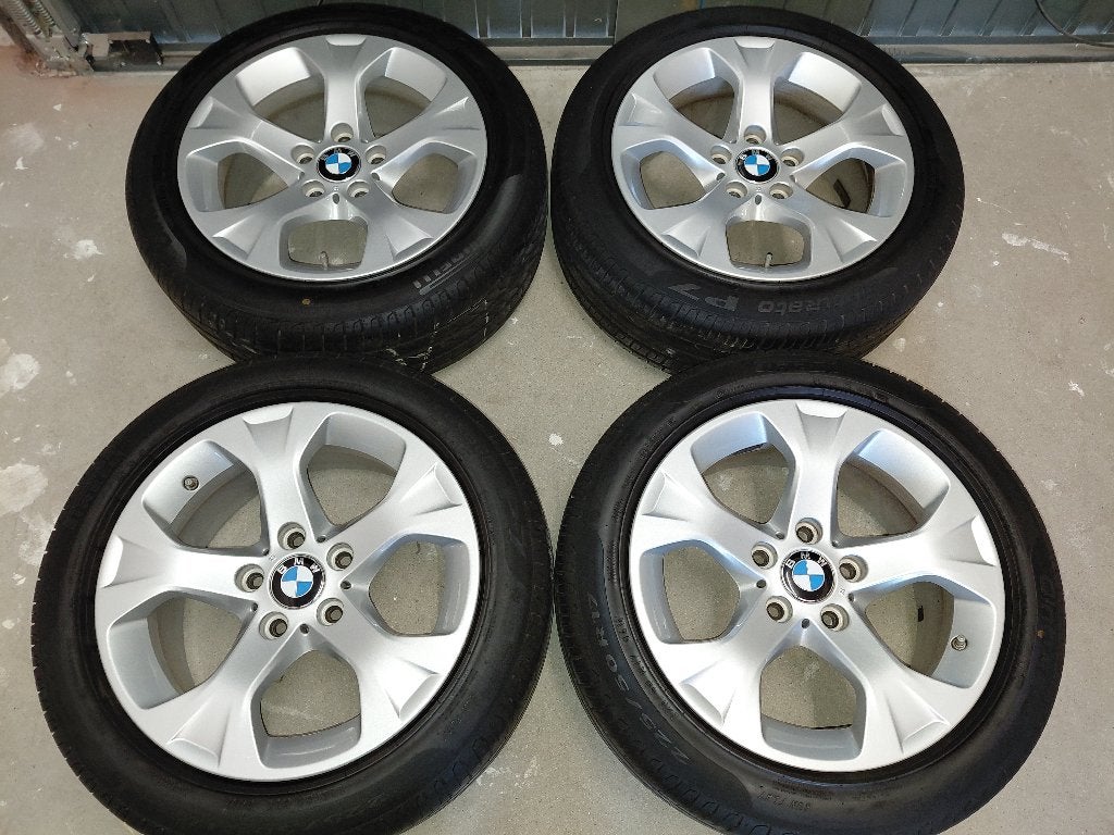 17 inch velgen met zomerbanden BMW 3-serie F30 F31 / X1 E84, Auto-onderdelen, Banden en Velgen, Ophalen, Gebruikt, Banden en Velgen
