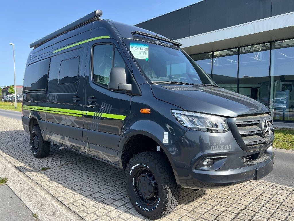 Hymer Grand Canyon S Cross-Over - OFFRE D'ACHAT, 5 à 6 mètres, Diesel, Automatique, Chauffage liquide