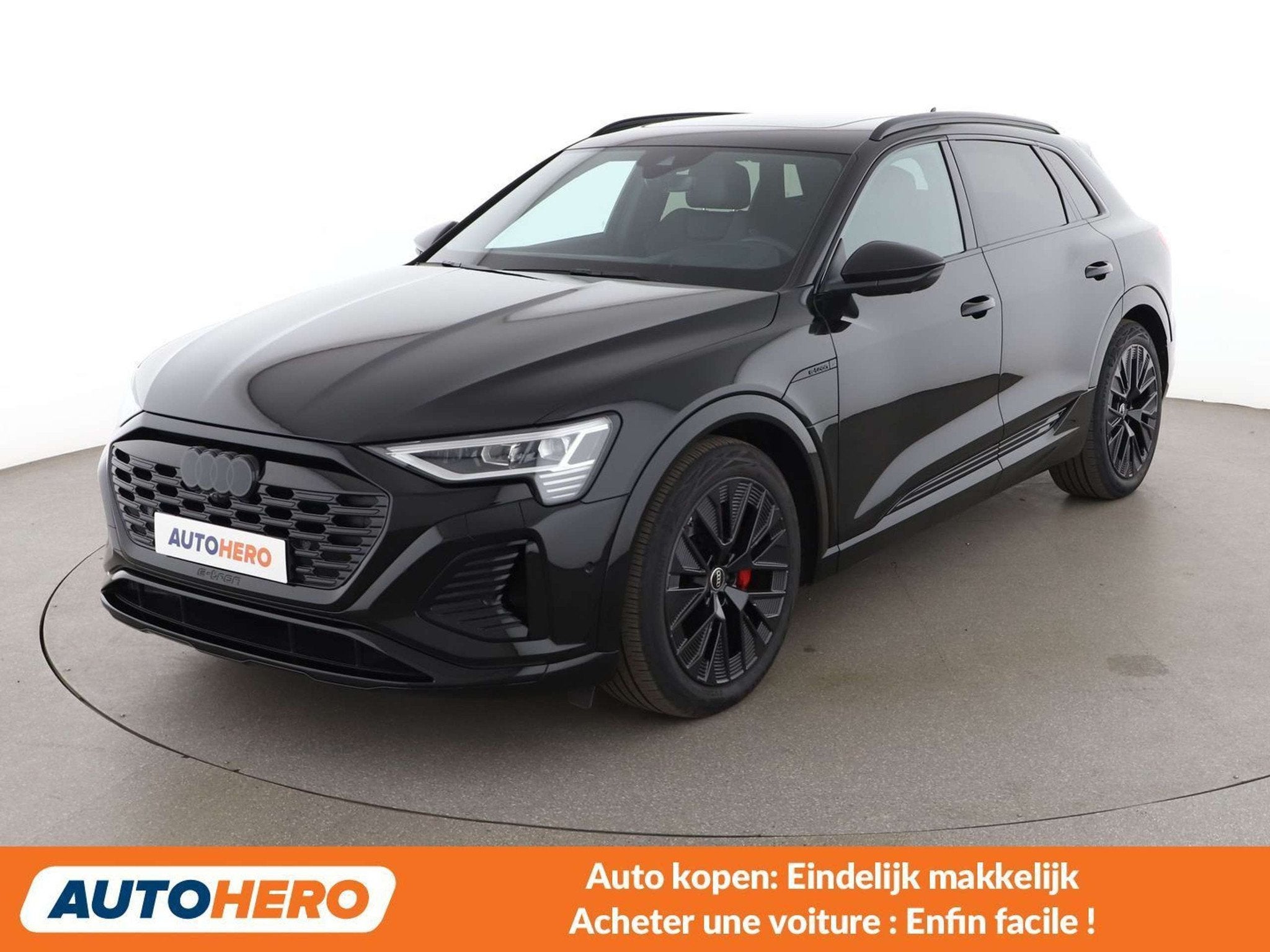 Audi Q8 55 e-tron quattro S line (bj 2024, automaat), Automaat, Gebruikt, Zwart, Leder