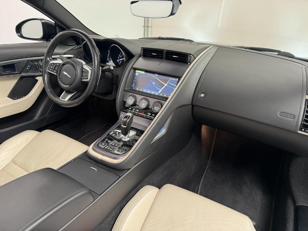 Jaguar F-Type Cabriolet P300 2.0 *MEMORY*MERIDIAN*CAMERA*, Autos, Jaguar, Cuir, Achat, F-type, Entreprise