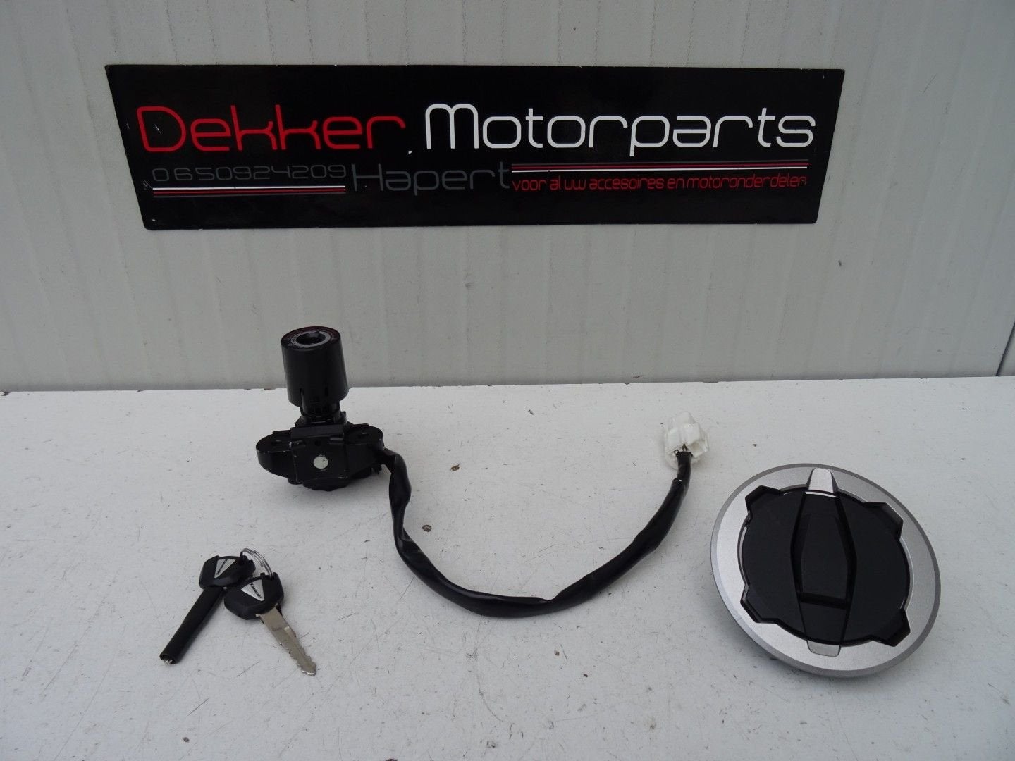 Slotenset / Contact slot + Tankdop Kawasaki Ninja 400 2018 >, Ophalen of Verzenden, -, -, -