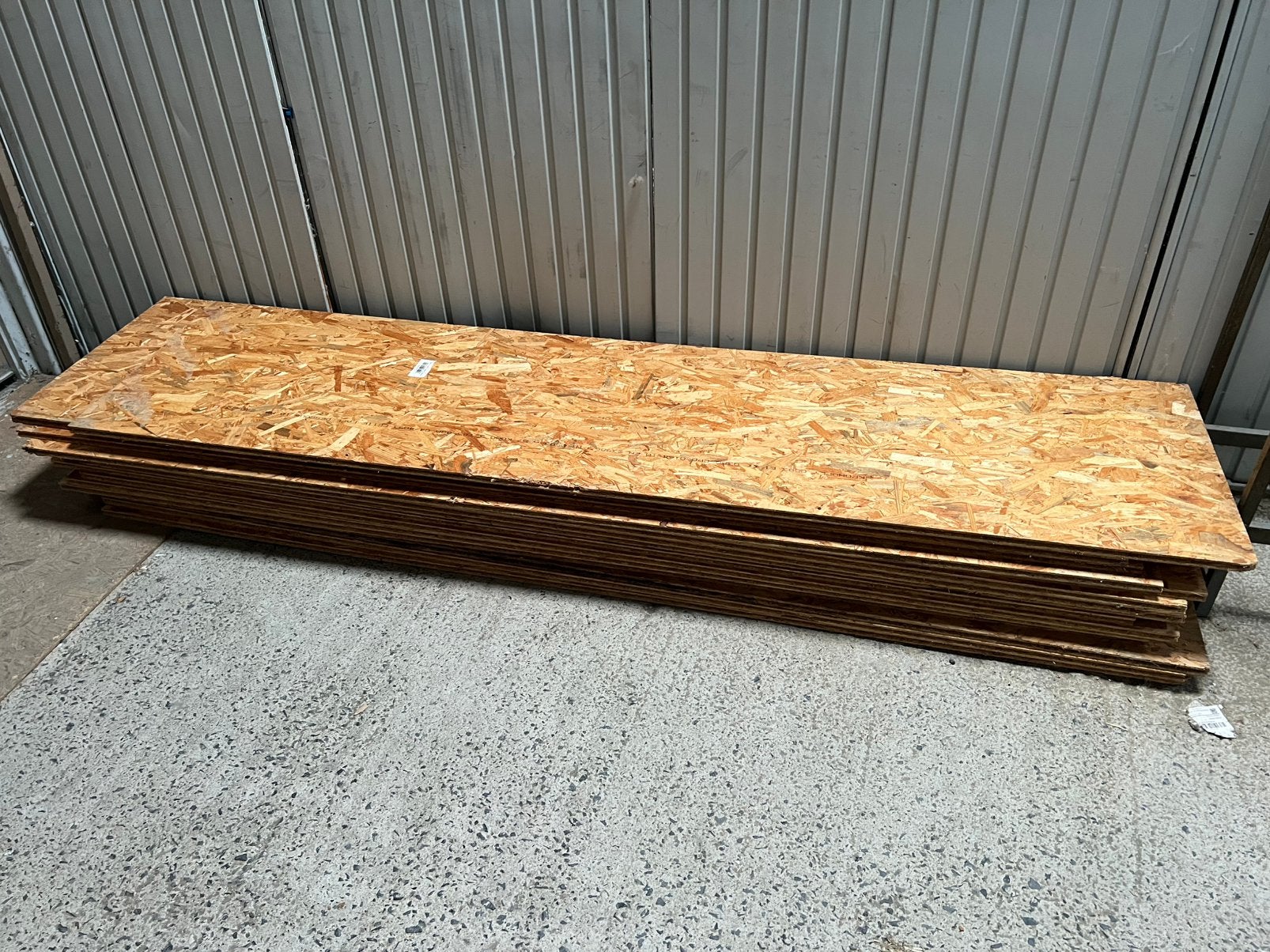 OSB platen, Enlèvement, Comme neuf