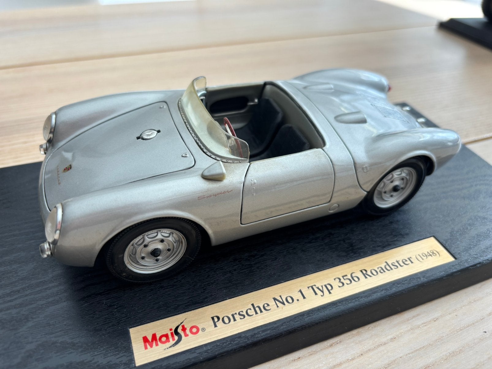 1:18 Porsche 356 Roadster No. 1 (Maisto), Ophalen of Verzenden, Zo goed als nieuw, Auto, Maisto