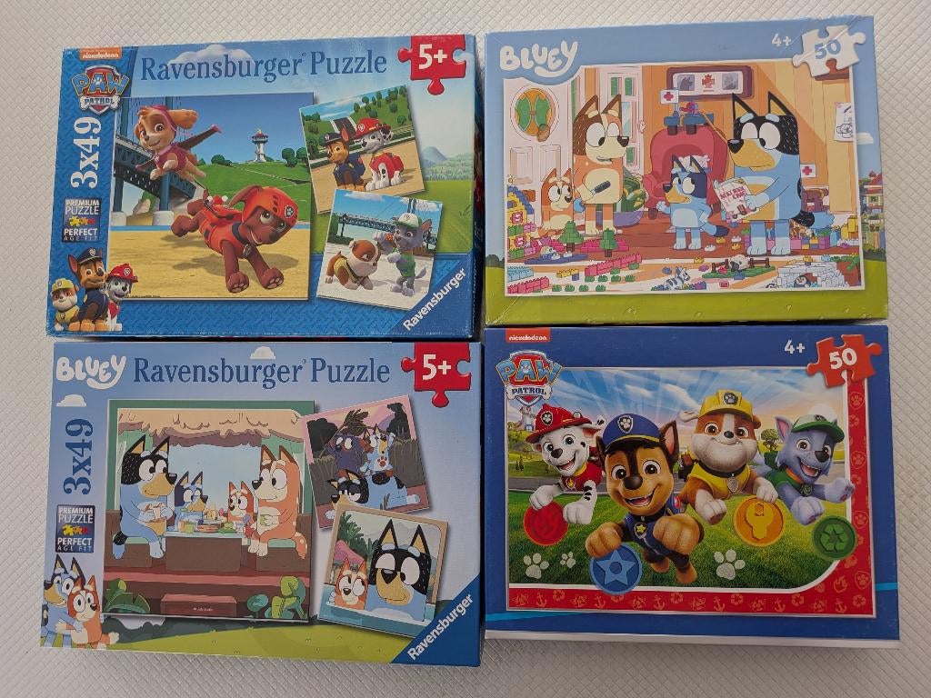 Set puzzels Paw Patrol en Bluey (49 en 50 stukjes), Ophalen, 10 tot 50 stukjes, Gebruikt, 4 tot 6 jaar