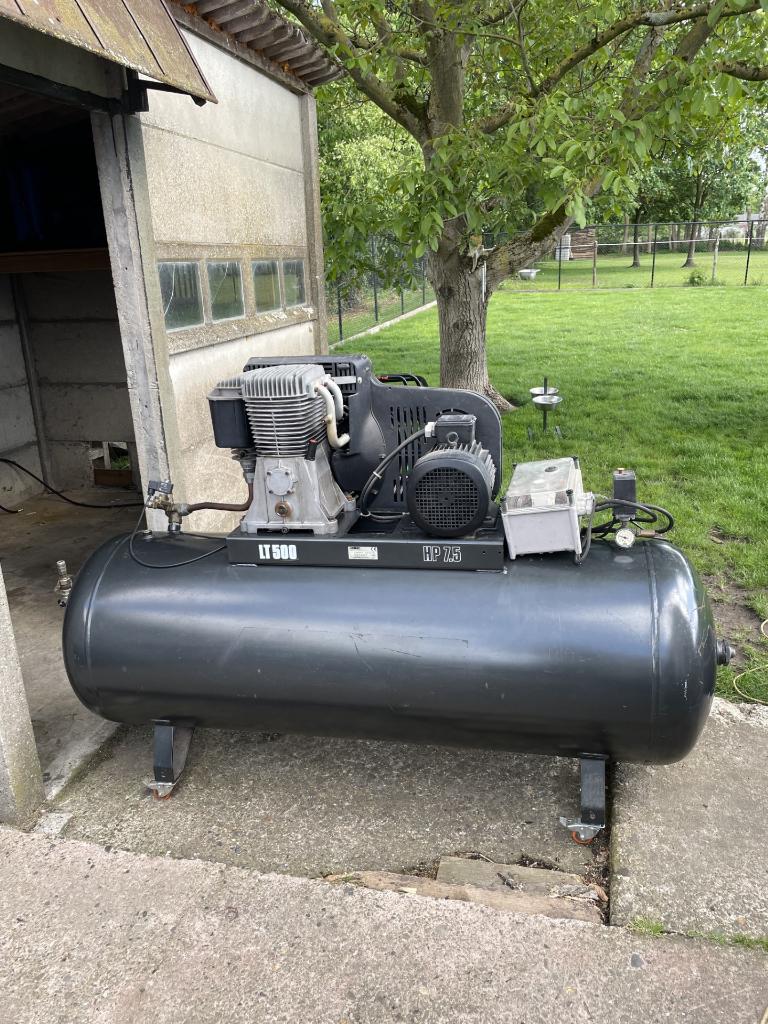 Compressor 7.5pk 500Liter 380V, Doe-het-zelf en Bouw, Compressors, Ophalen, 800 liter/min of meer, Zo goed als nieuw, Mobiel