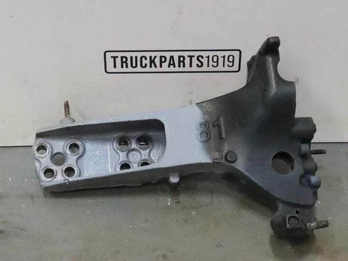 Scania Body & Chassis Parts Chassis steun Re. Scania, Ophalen, Gebruikt