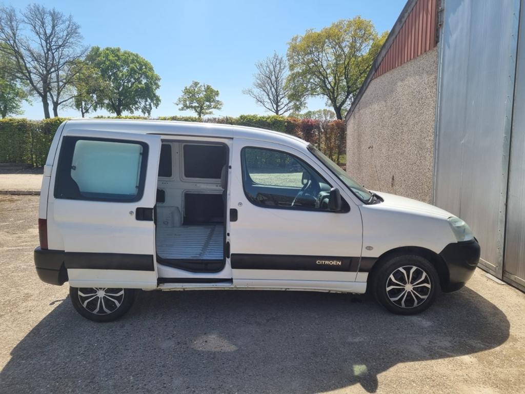 👉Gekeurd️✅️ Citroen Berlingo 2004 1.9d⛽️211 000 km❗️, Citroën, Wit, 5 deurs, Particulier