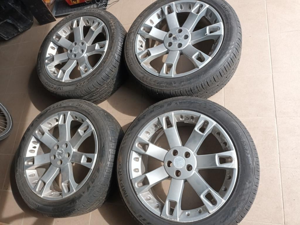 Overfinch 22 inch velgen met banden, Auto-onderdelen, Ophalen, Overige maten, Band(en)