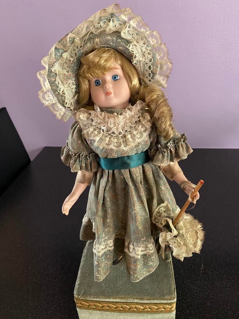 Porseleinen pop van Automaton, Ophalen of Verzenden, Gebruikt, Pop