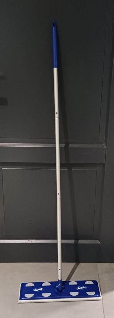 Swiffer (2 stuks beschikbaar), Huis en Inrichting, Schoonmaakartikelen, Ophalen