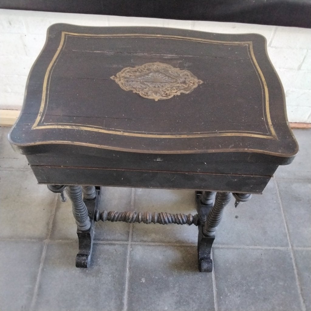 Antieke tafel, Ophalen
