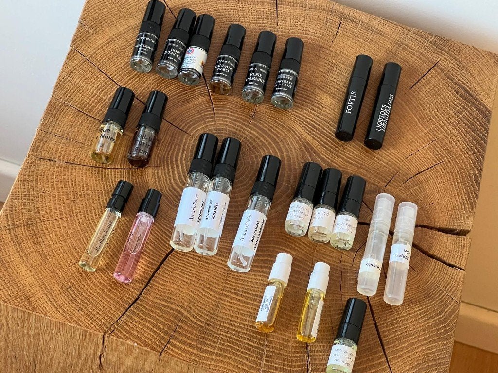 Parfumstaaltjes diverse niche parfums, Enlèvement ou Envoi