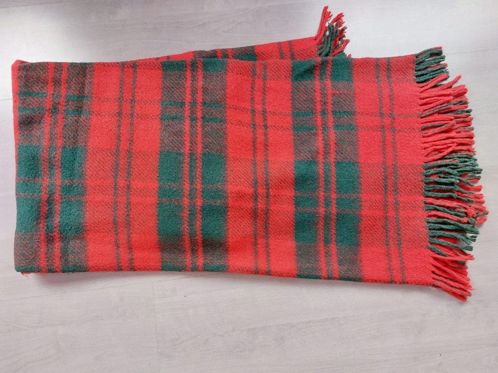 Deken geruit rood Acryl 170/130, Huis en Inrichting, Woonaccessoires | Plaids en Woondekens, Ophalen, Rood, Woondeken, Acryl