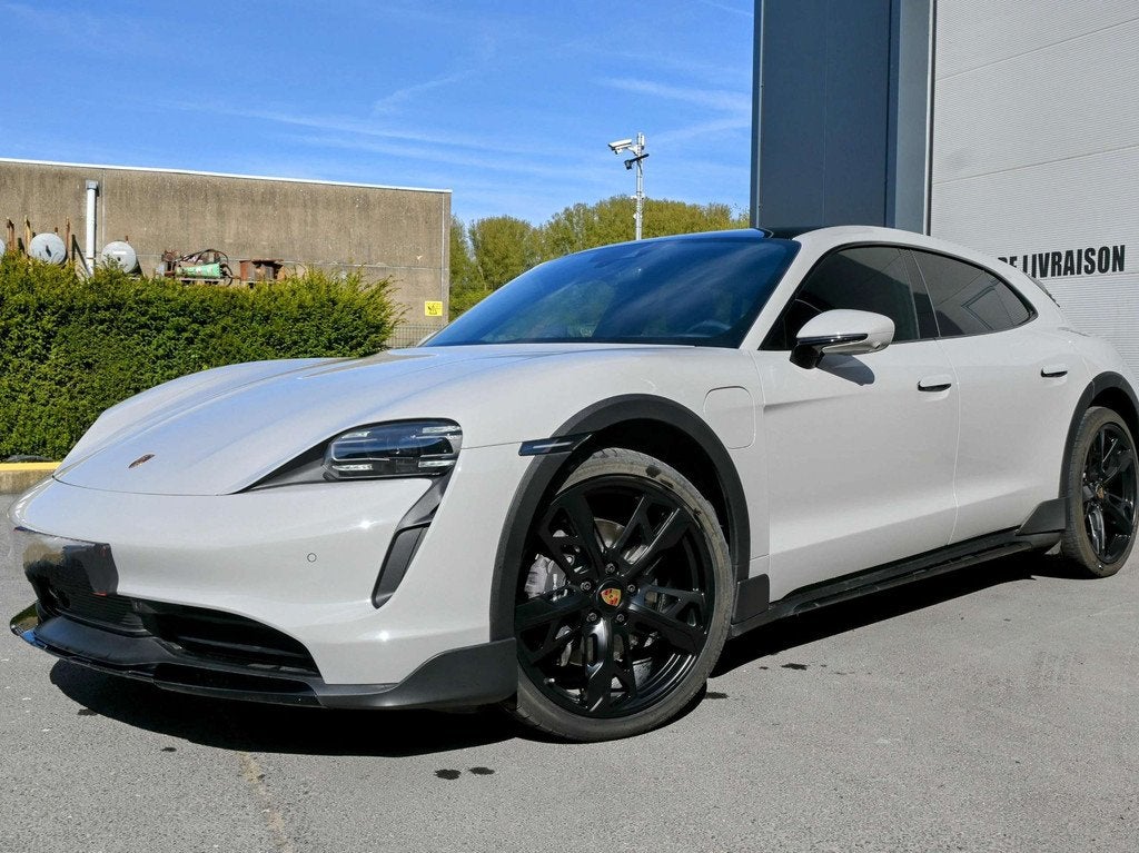 Porsche Taycan Taycan Cross Turismo 93.4 kWh - Porsche Appro, Autos, Porsche, Cuir, Argent ou Gris, Achat, 381 ch