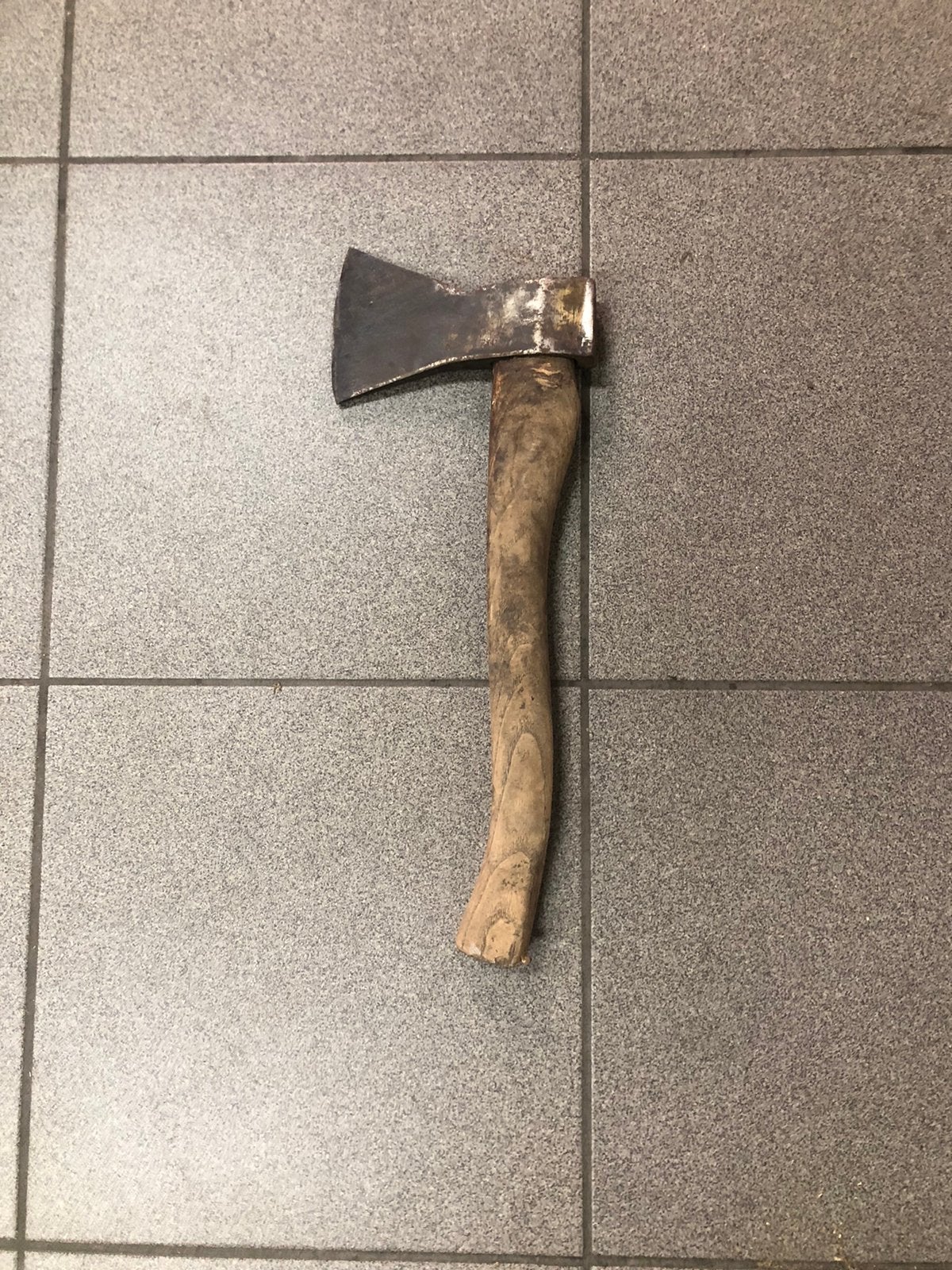 Bijl met korte steel, Caravanes & Camping, Outils de camping, Enlèvement, Utilisé
