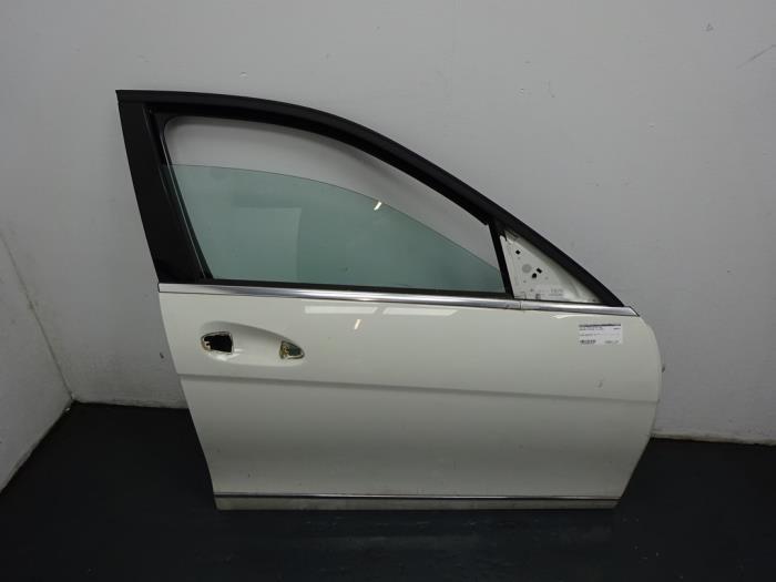 Portière 4portes avant droite d'un Mercedes C-Klasse (650), 3 mois de garantie, Utilisé, Porte, -