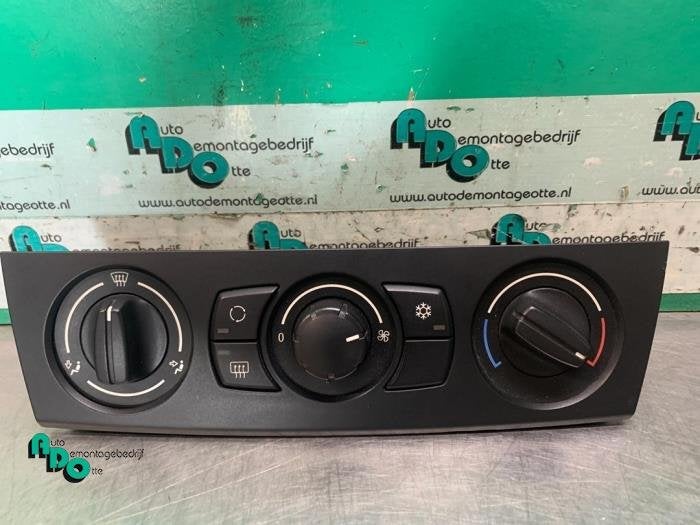 Panneau de commandes chauffage d'un BMW 1-Serie (1-Serie 03-, -, 3 mois de garantie, Utilisé, -