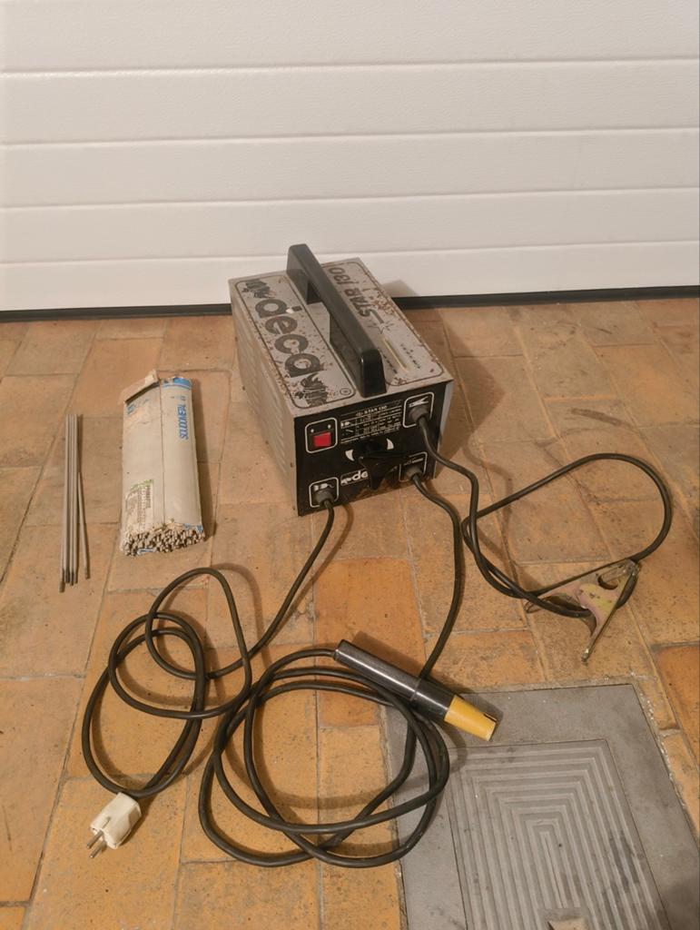 Poste a souder a l'électrode enrobée, Bricolage & Construction, Outillage | Soudeuses, Utilisé, Électrodes, Moins de 150 ampères