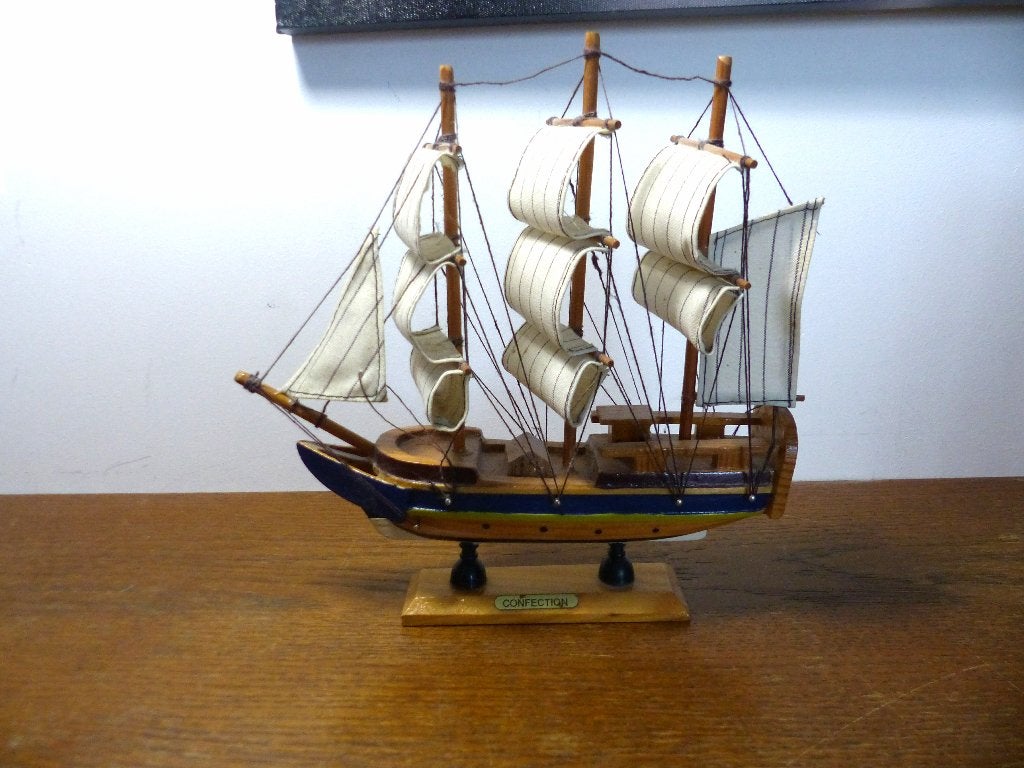 Miniatuurboot „confectie”, Hobby en Vrije tijd, Ophalen, Gebruikt, Overige merken