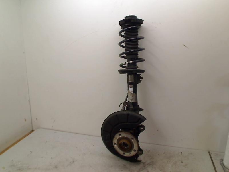 VEERPOOT RECHTS VOOR Tiguan (5N1 / 2) (1K0407255AA), Gebruikt, De Bloemendaal 21 21
5221 EB  'S HERTOGENBOSCH, NL, Info@123Parts.nl