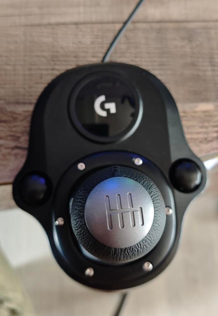 gaming, Enlèvement, Neuf, Volant ou Pédales, PlayStation 4