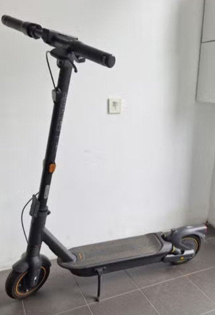 trottinette ninebot g2 max 370euro, Enlèvement ou Envoi