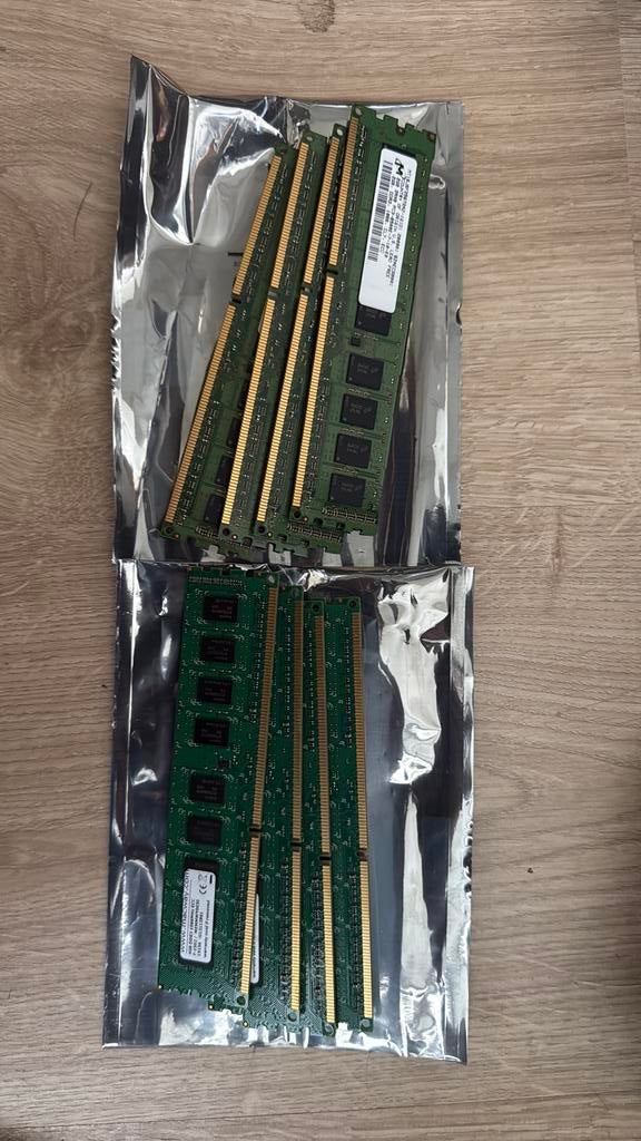 8 barrettes de ram 4x2gb DDR3 1066MHz et 4x4go DDR3 1066MHz, Computers en Software, RAM geheugen, Ophalen, Zo goed als nieuw, DDR3
