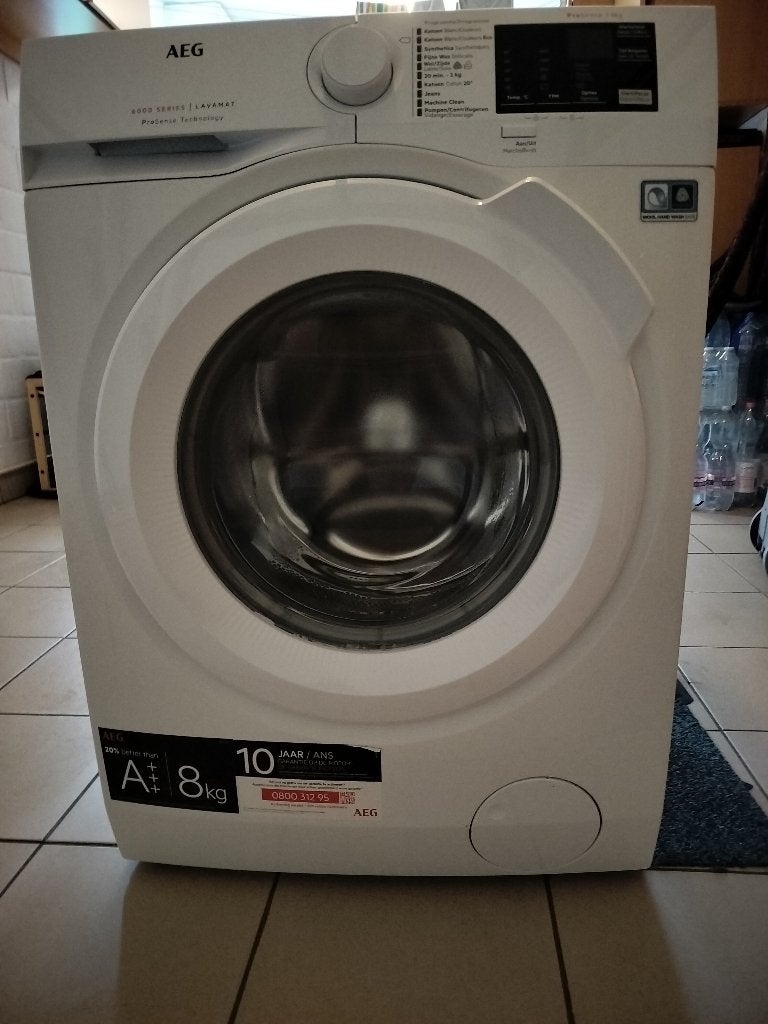 Wasmachine AEG, Ophalen, 1200 tot 1600 toeren, Gebruikt, 8 tot 10 kg