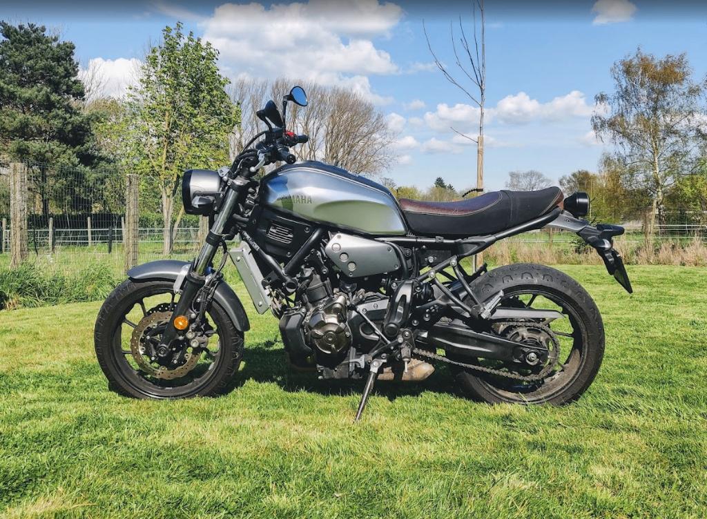 Yamaha XSR700 (2016) - 9250 km - Originele staat, Motoren, Motoren | Yamaha, Particulier, Naked bike, 2 cilinders, Gebruikt, Ophalen