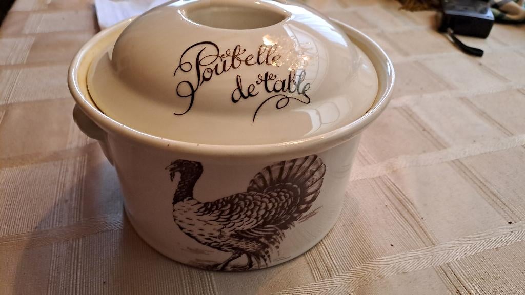 Poubelle de table / tafelvuilbak, Enlèvement
