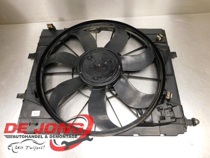 Ventilateur d'un Mercedes Vito, Autos : Pièces & Accessoires, Climatisation & Chauffage, 3 mois de garantie, Utilisé, -, -