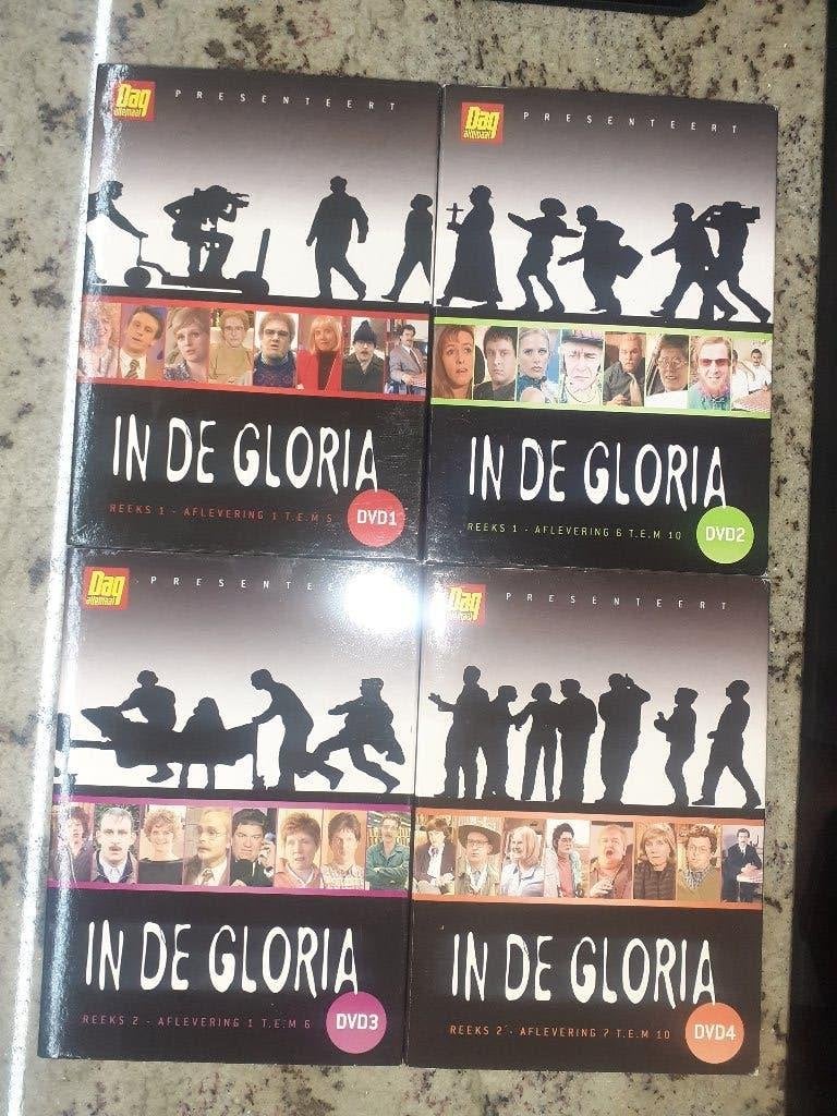 IN DE GLORIA, Reeks 1 + 2, Humor, Comedy, Alle leeftijden, Zo goed als nieuw, Komedie, Complete serie