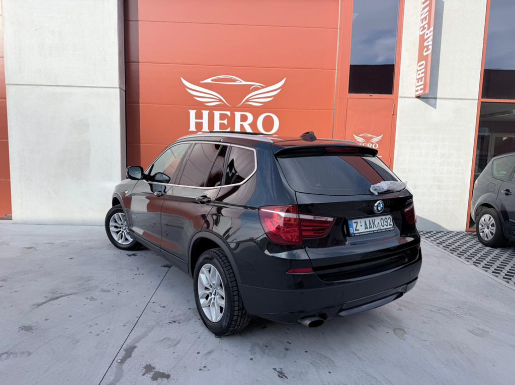 BMW X3 20i X-Drive Automaat Benzine Euro 6 !, Auto's, BMW, Automaat, 4 cilinders, 149 g/km, 1650 kg