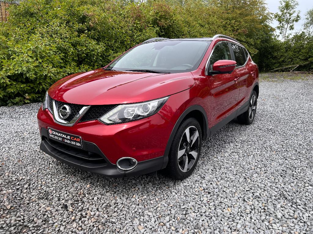 Nissan Qashqai 1.2 DIG-T 2WD - Panoramisch dak, Voorwielaandrijving, Stof, Parkeersensor, Bedrijf