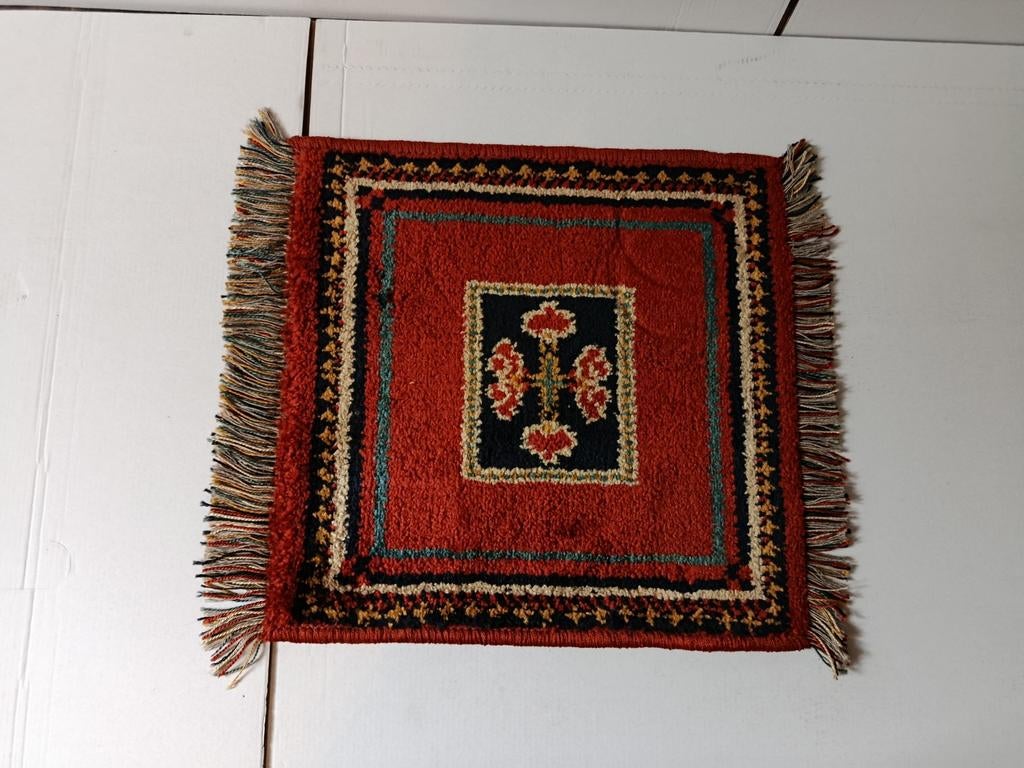 Tafel/kast tapijten, Ophalen