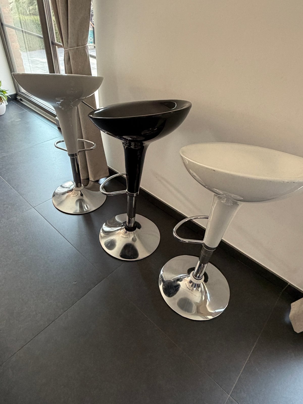 Tabourets de bar à vendre., 3 tabourets, Enlèvement, Utilisé, 60 à 90 cm