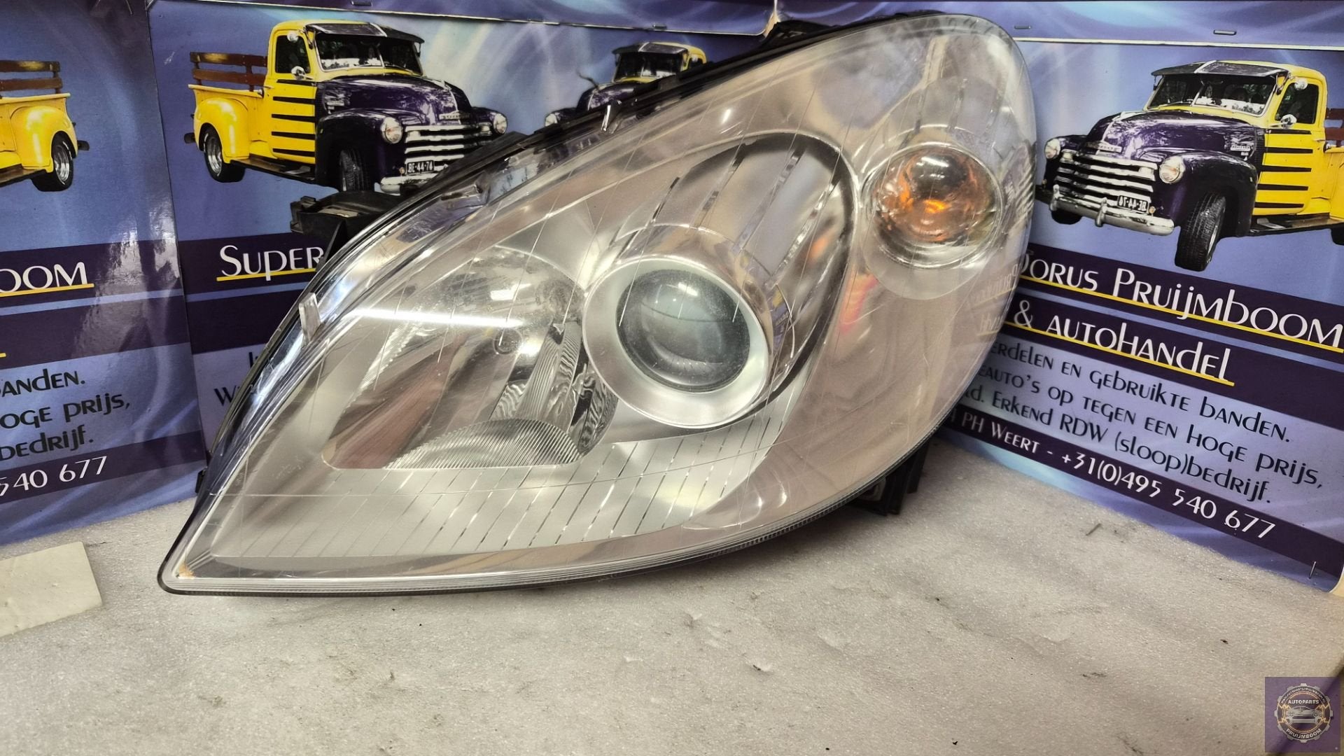 Phare gauche Mercedes-Benz Classe B (W245), Mercedes-Benz AG, Mercedes-Benz, Utilisé, Mercedesstrasse 120
70372  Stuttgart, DE