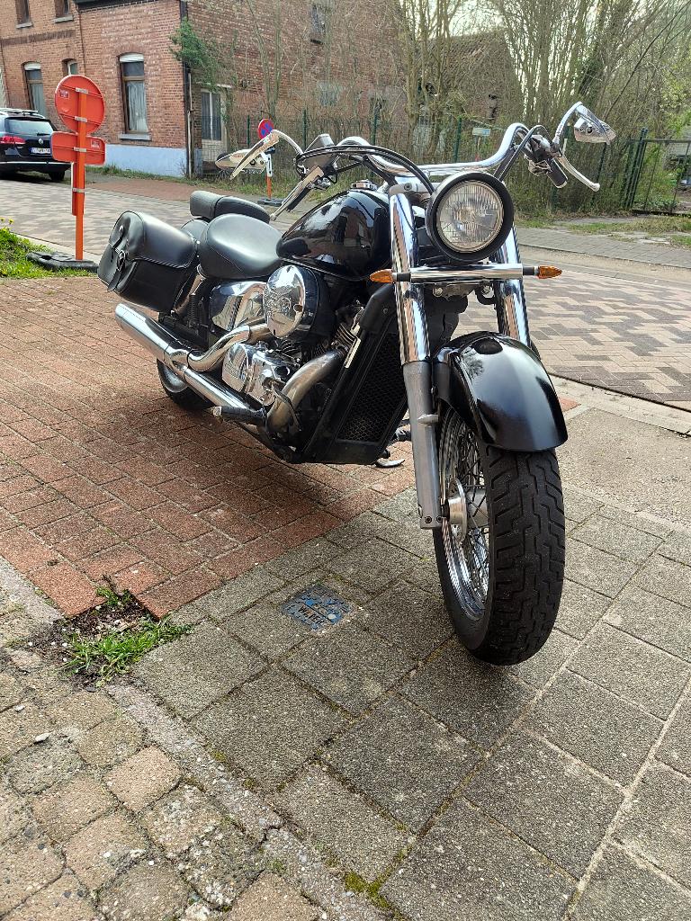 Honda Shadow VT750C van  2004 => 3500€, Motoren, 750 cc, Cardan-aandrijving, 2 cilinders, Chopper