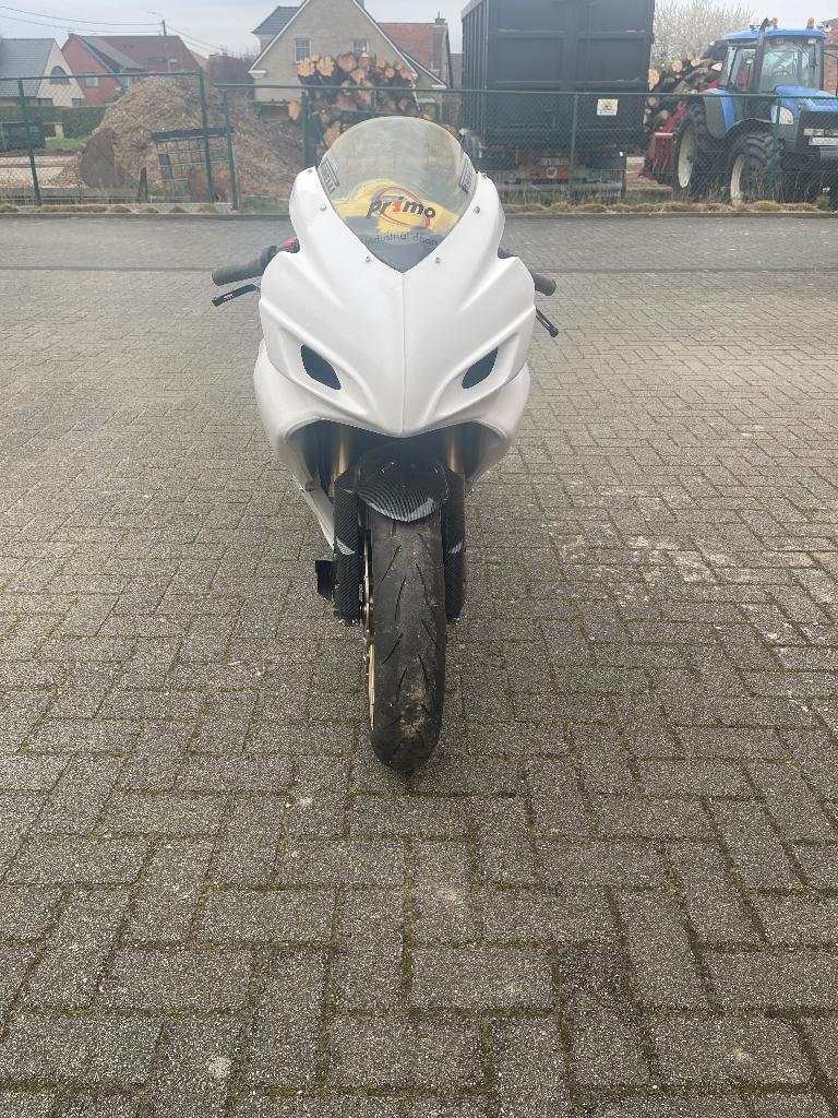 Suzuki GSX-R 600, Motoren, Motoren | Suzuki, 4 cilinders, Super Sport, Particulier, Meer dan 35 kW