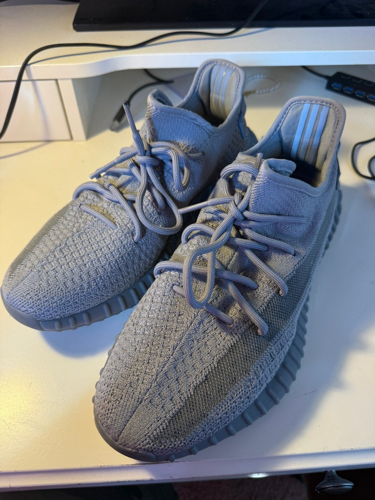 Adidas Yeezy Boost 350 V2 Slate –Maat 45⅓ –Zo goed als nieuw, Kleding | Heren, Schoenen, Zo goed als nieuw, Ophalen