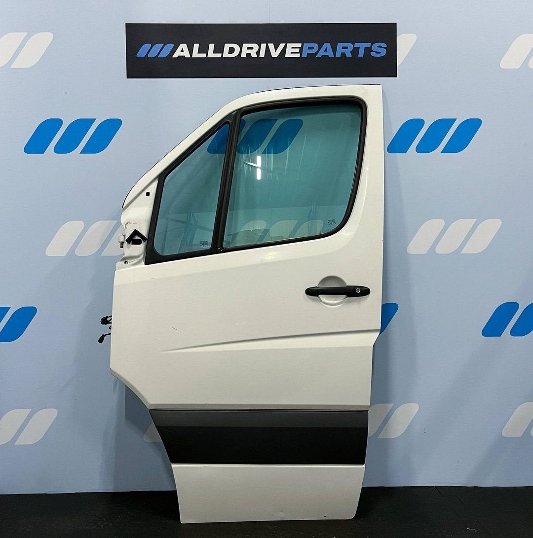 Voorportier links voor Volkswagen Crafter LB9A wit 2E0831051