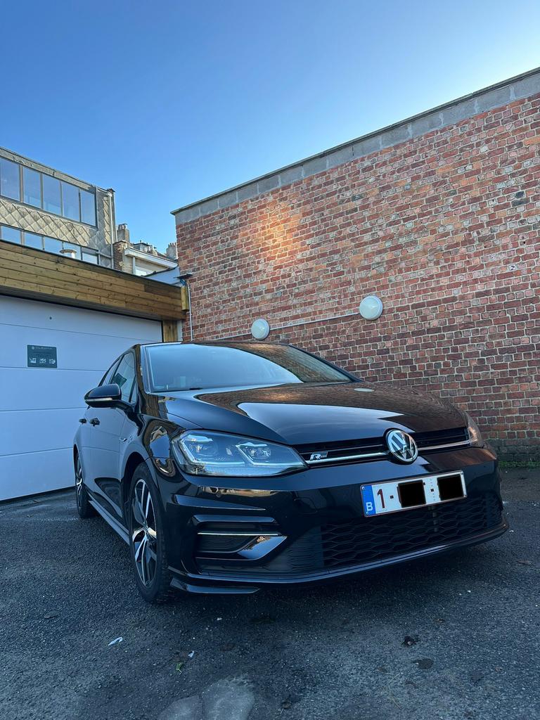 Golf 7 (2018) /1.4 Benzine - R-Line, Zwart, 5 zetels, 5 deurs, USB