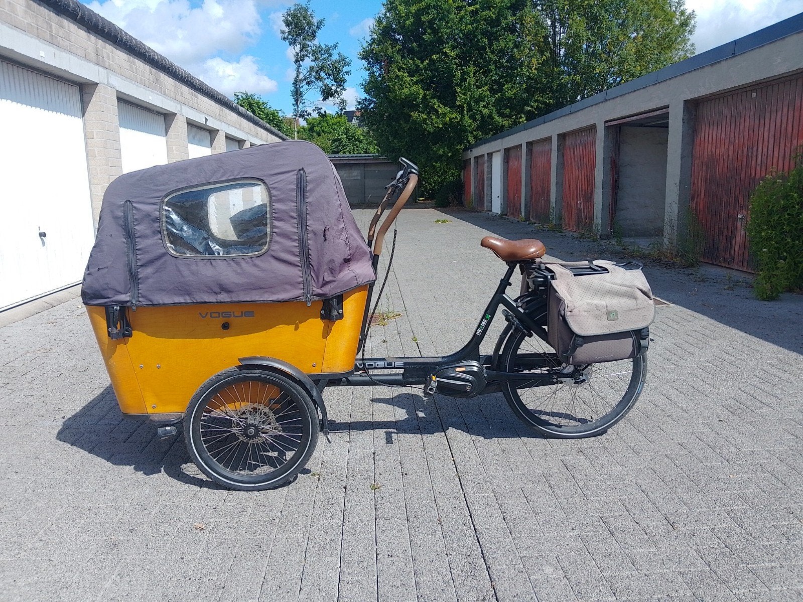 bakfiets Vogue, Fietsen en Brommers, Fietsen | Bakfietsen, Gebruikt, Overige merken, 4 kinderen of meer, Elektrisch, Huif, Schijfrem