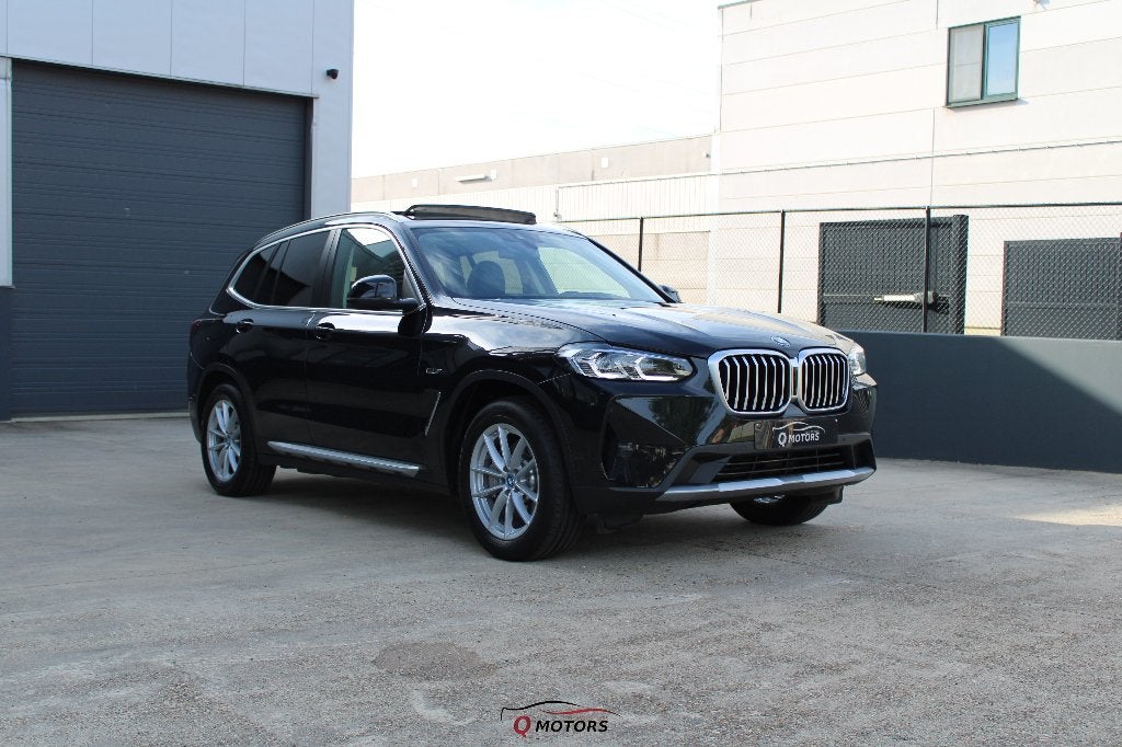 BMW X3 PHEV xDrive30e/KEYLESS/CAMERA/PANO/CARP/TREK/GARANTIE, Automaat, 1998 cc, Lederen bekleding, 4 cilinders